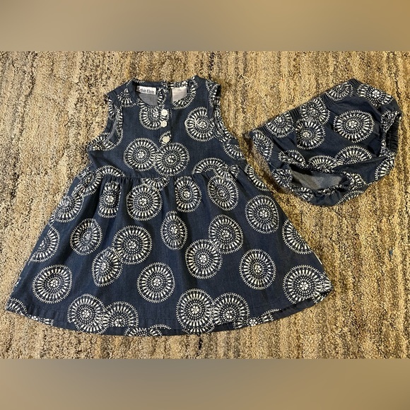 Calvin Klein‎ Dress Infant - Picture 1 of 5